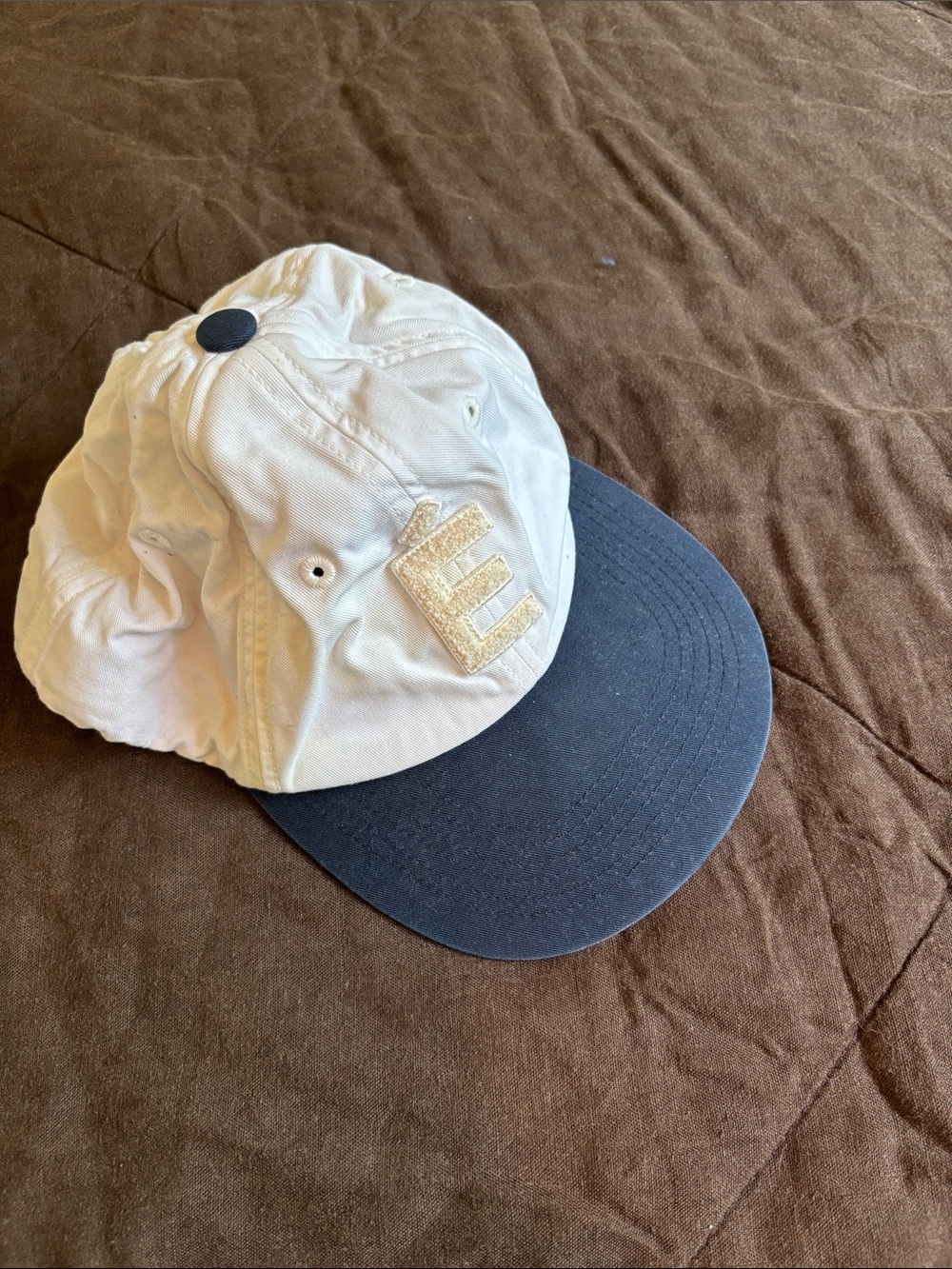 Etudes Studio Two-Tone Baseball Cap in Cream and Navy